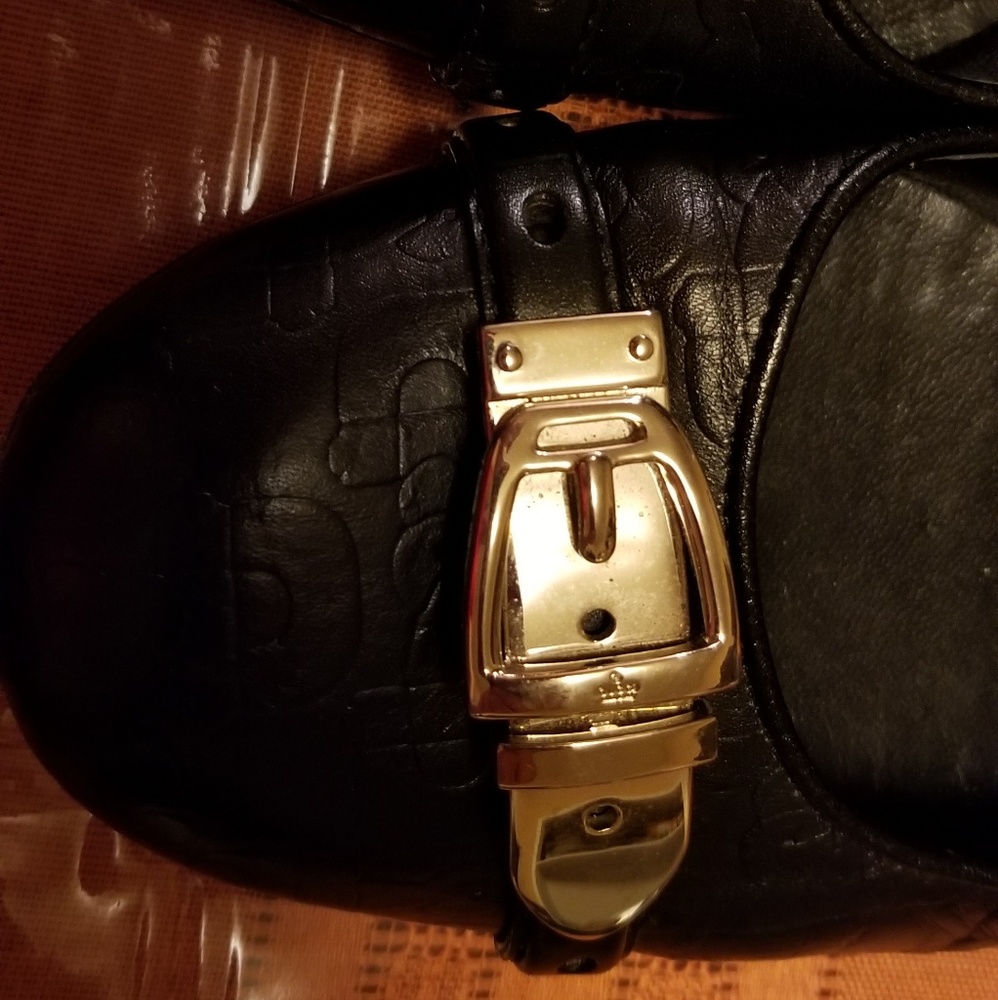 Gucci Flats